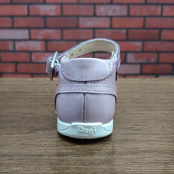 Dogi Girls Patent Leather Lavender Shoe with Buck - Picture 5 of 7